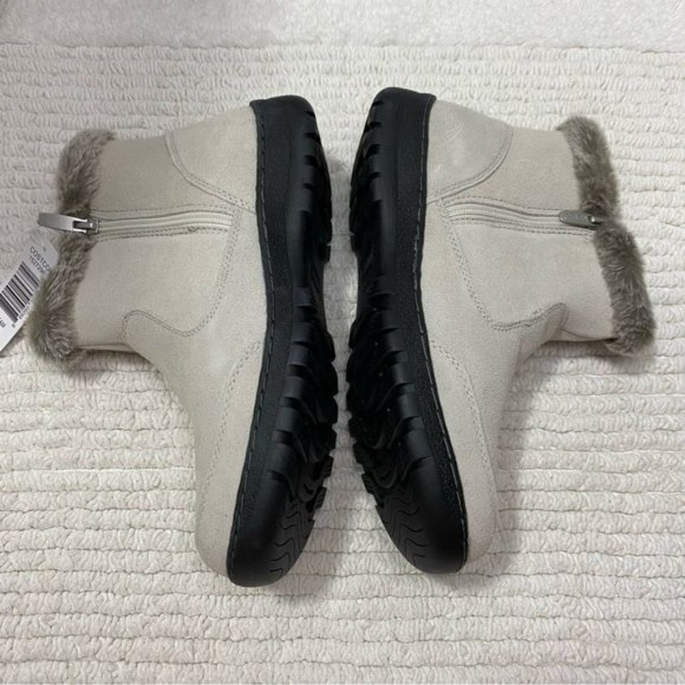 KHOMBU Winter Boots Ankle Booties Size 10 M Women’s‎ Color Cream - Picture 9 of 9